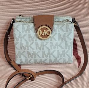 LOWSTART Micheal kor Crossbody bag
